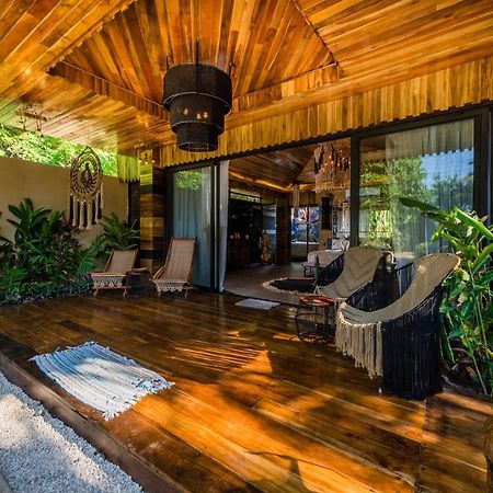 Ocho Artisan Bungalows (Adults Only) Tamarindo Ngoại thất bức ảnh