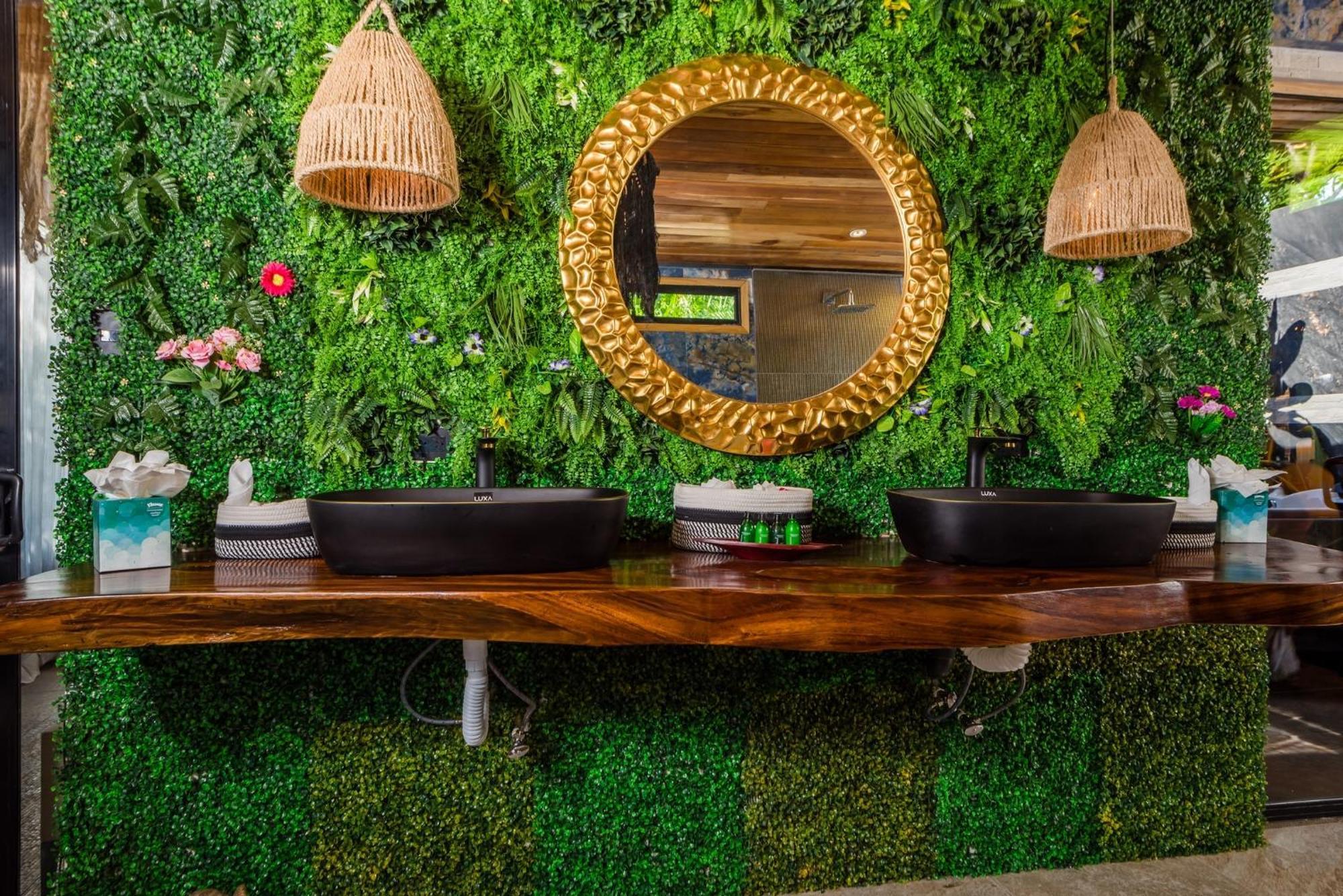 Ocho Artisan Bungalows (Adults Only) Tamarindo Ngoại thất bức ảnh