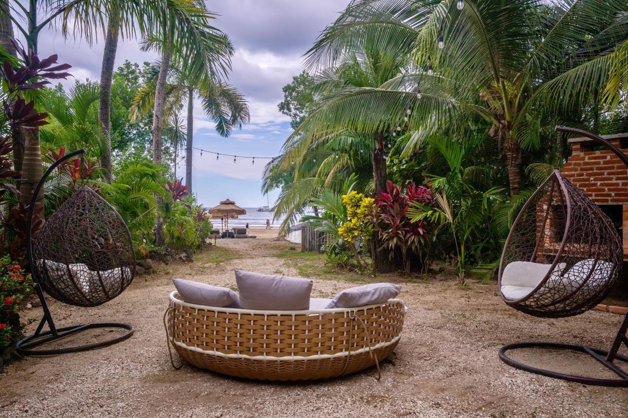 Ocho Artisan Bungalows (Adults Only) Tamarindo Ngoại thất bức ảnh