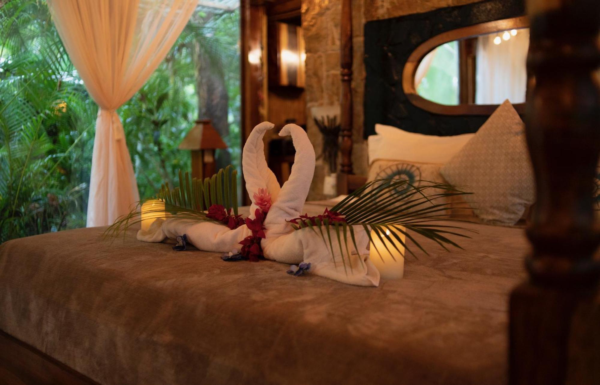Ocho Artisan Bungalows (Adults Only) Tamarindo Ngoại thất bức ảnh