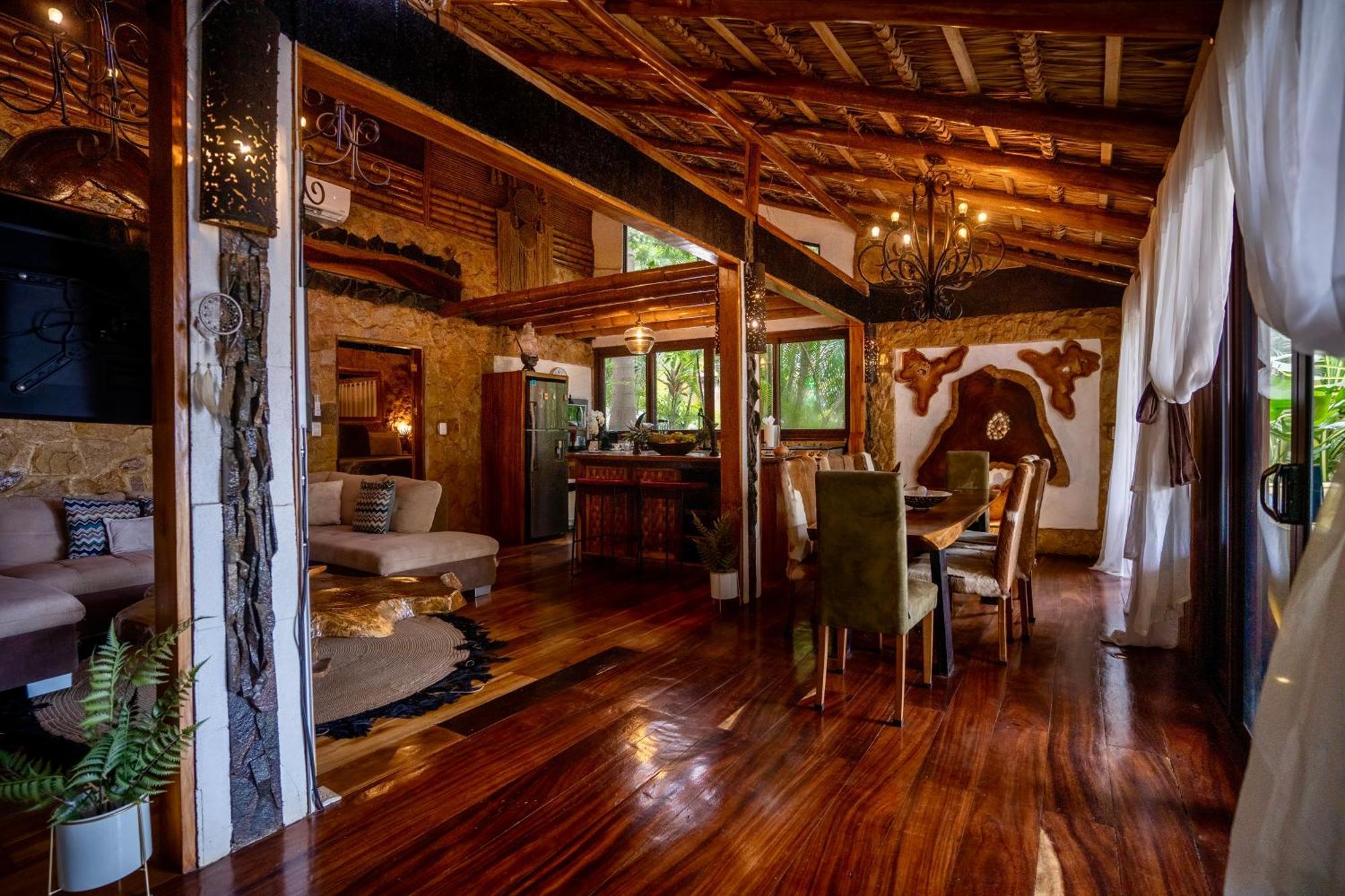 Ocho Artisan Bungalows (Adults Only) Tamarindo Ngoại thất bức ảnh