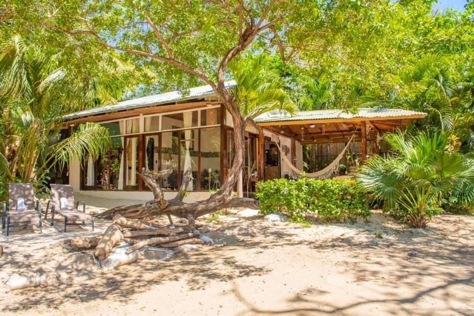 Ocho Artisan Bungalows (Adults Only) Tamarindo Ngoại thất bức ảnh