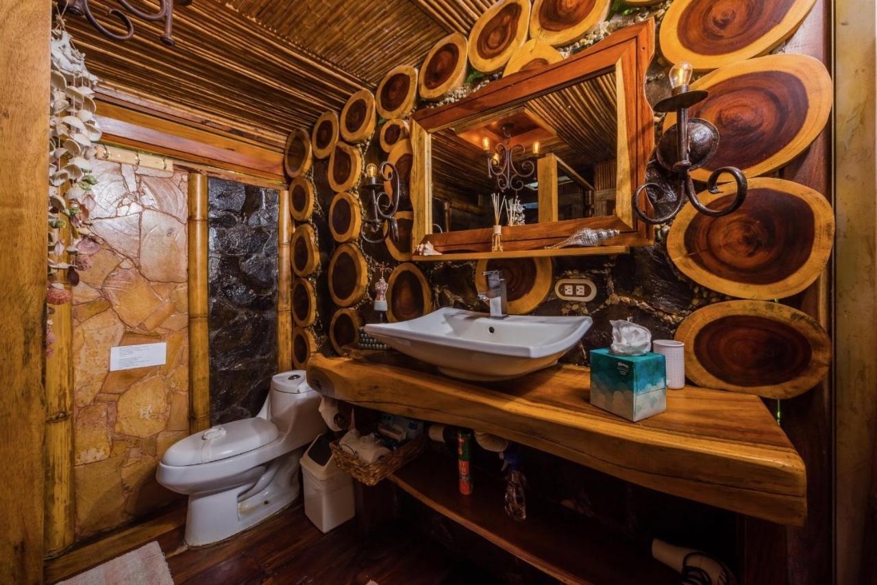 Ocho Artisan Bungalows (Adults Only) Tamarindo Ngoại thất bức ảnh