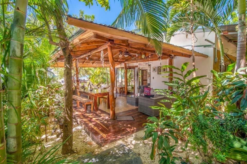 Ocho Artisan Bungalows (Adults Only) Tamarindo Ngoại thất bức ảnh