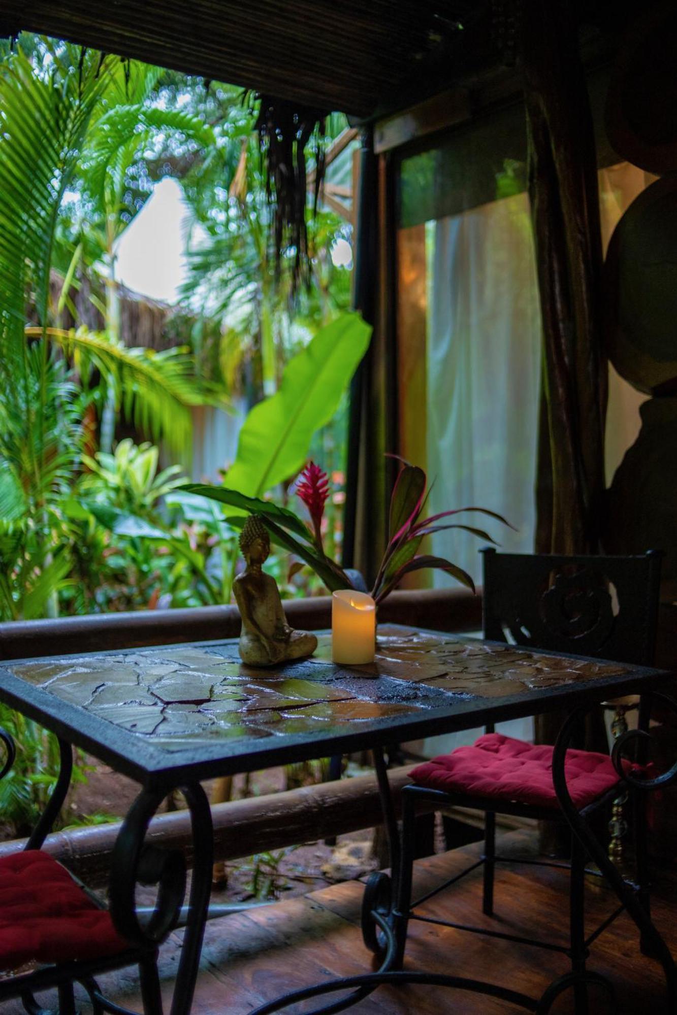 Ocho Artisan Bungalows (Adults Only) Tamarindo Ngoại thất bức ảnh