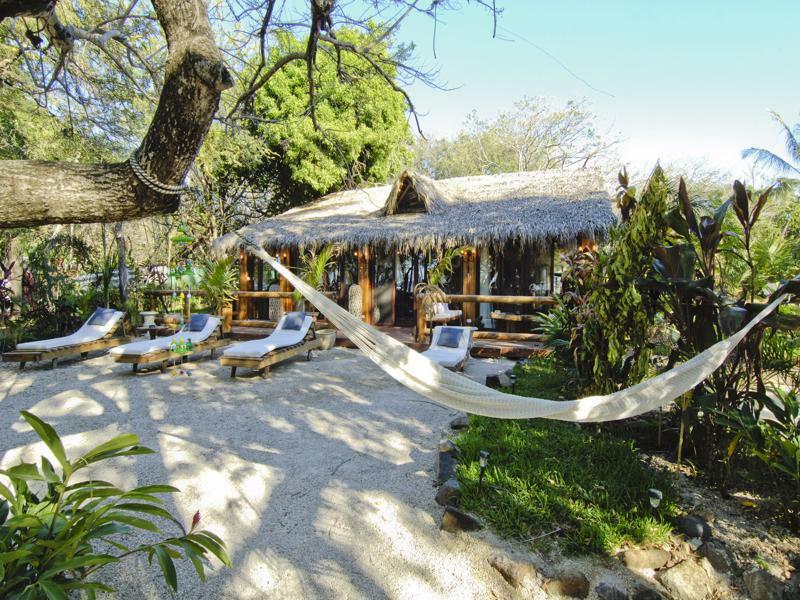 Ocho Artisan Bungalows (Adults Only) Tamarindo Ngoại thất bức ảnh