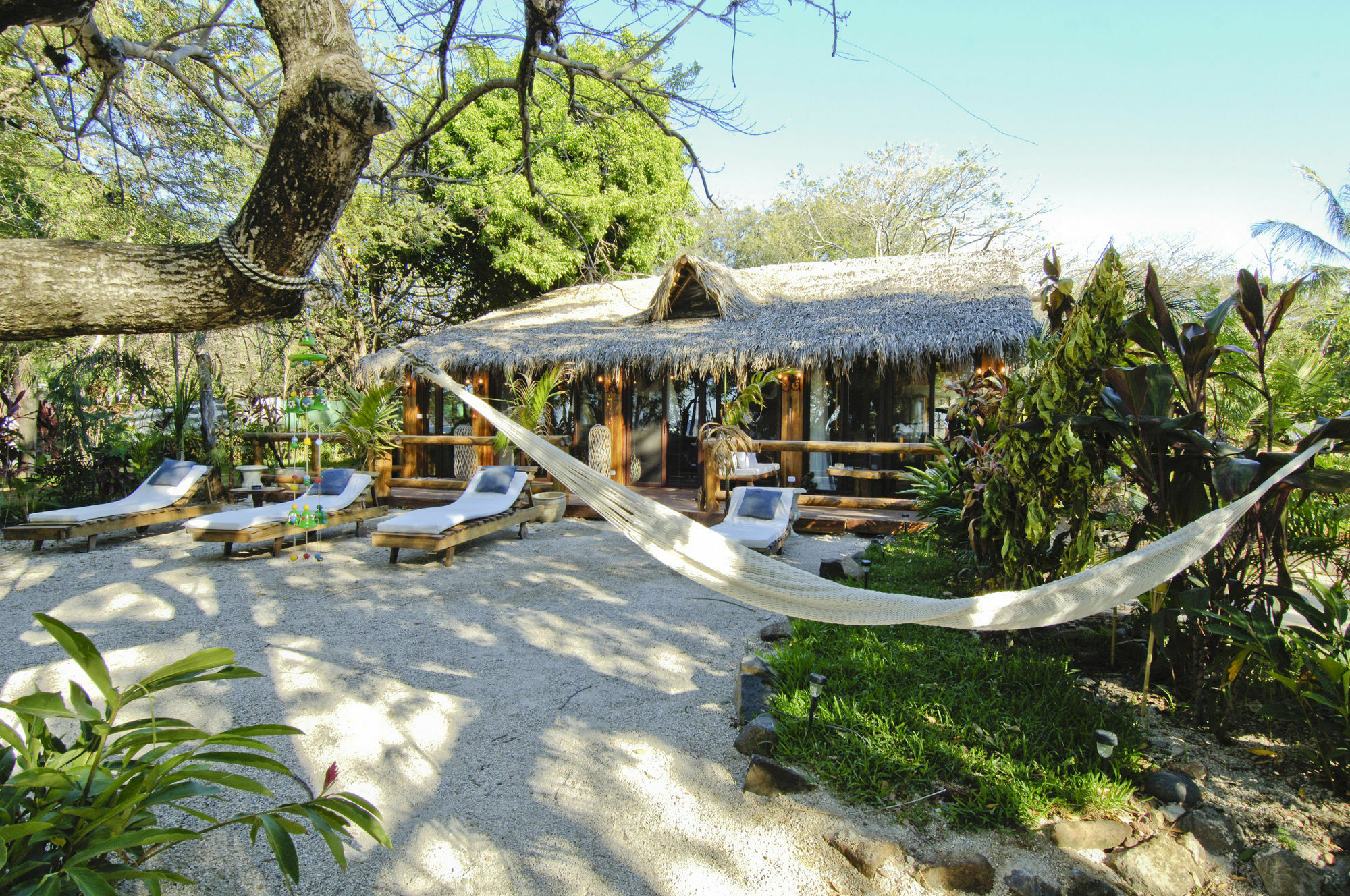 Ocho Artisan Bungalows (Adults Only) Tamarindo Ngoại thất bức ảnh