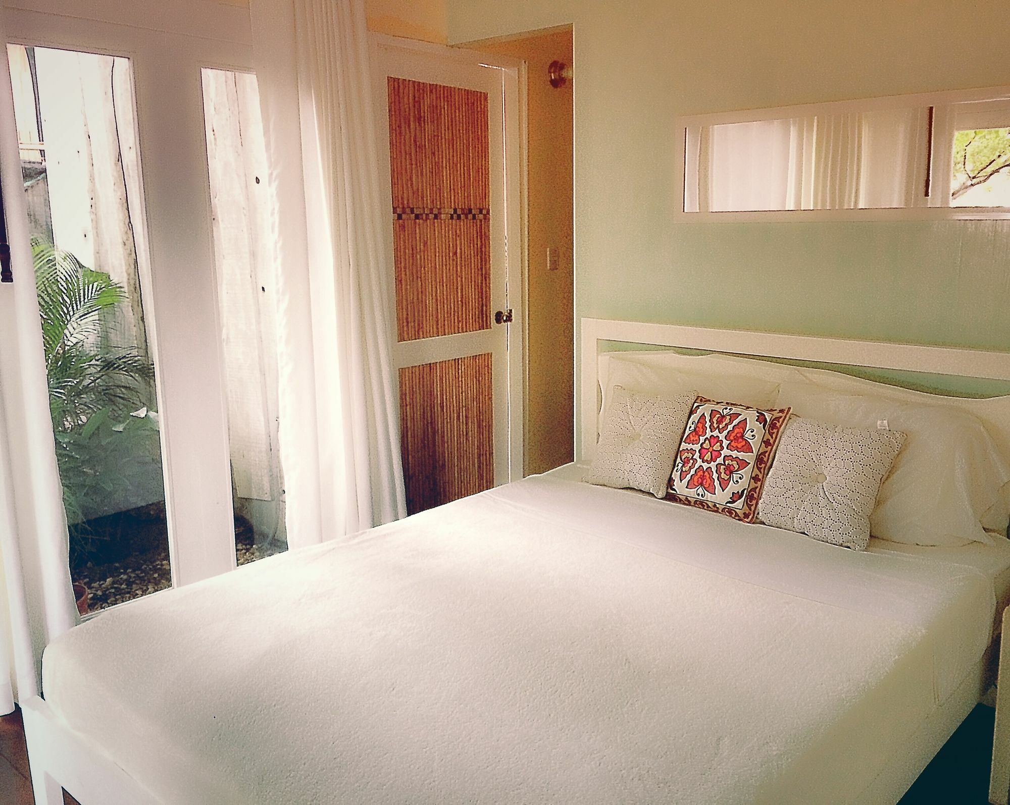 Ocho Artisan Bungalows (Adults Only) Tamarindo Ngoại thất bức ảnh